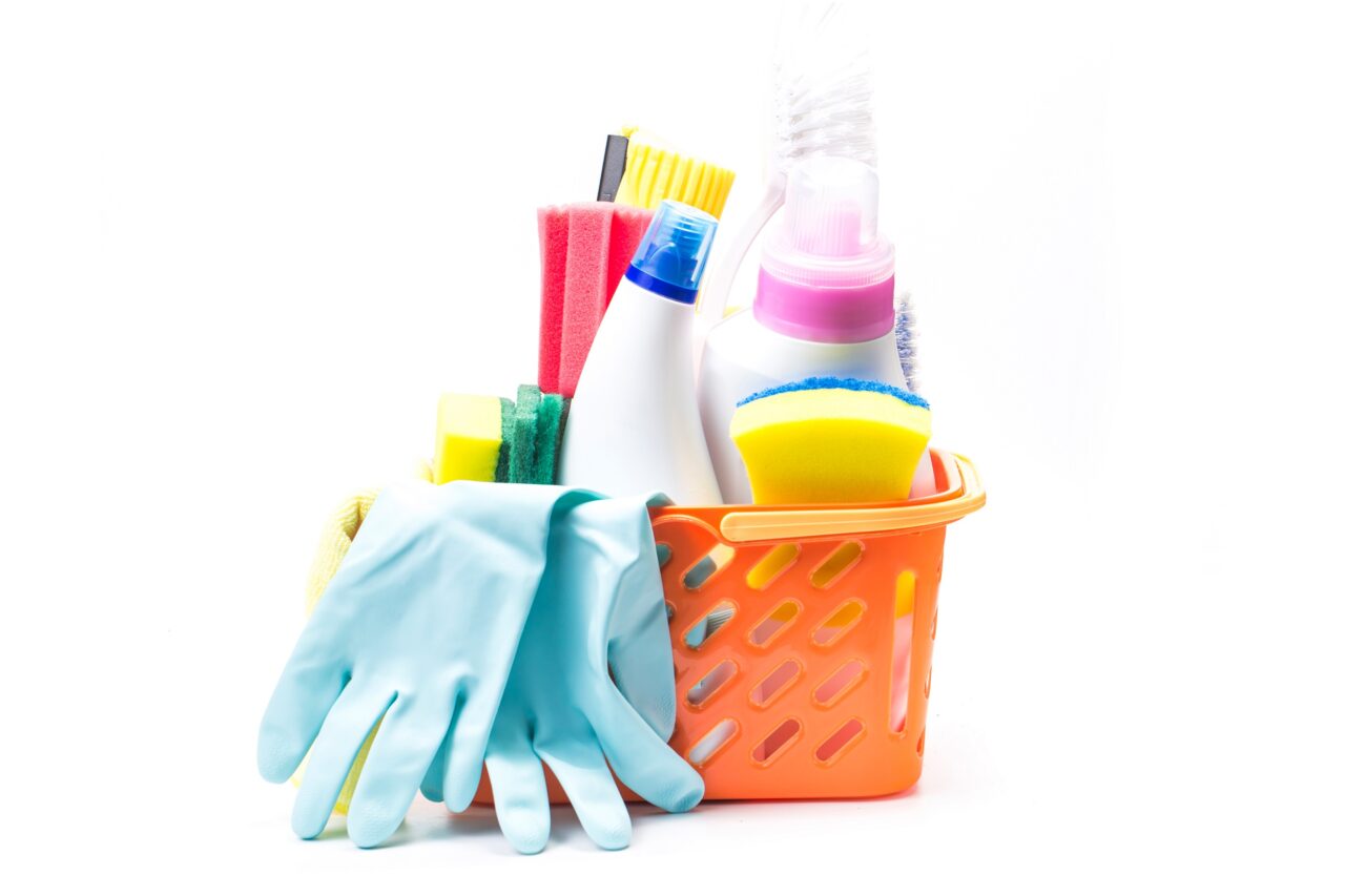 http://glowtech.net/wp-content/uploads/2022/03/cleaning-1-1280x853.jpg